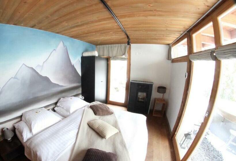 ホテル Les Mazots De La Source & Spa