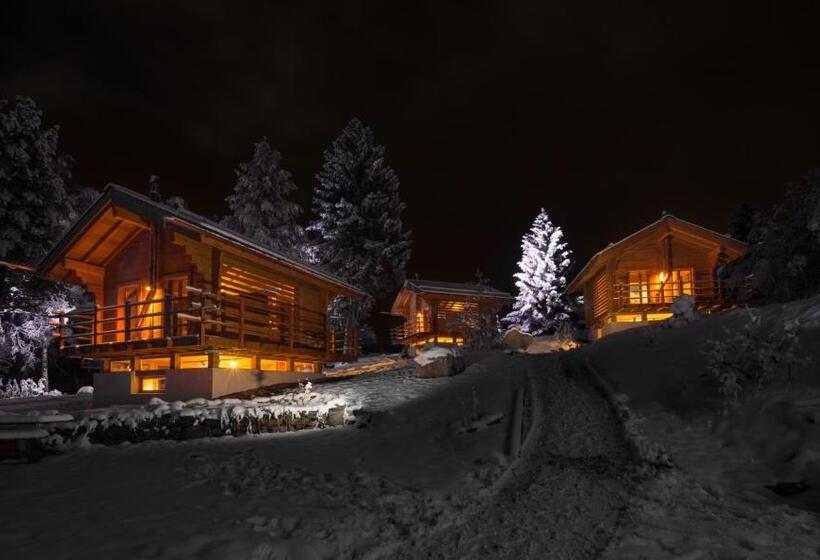 Отель Les Mazots De La Source & Spa