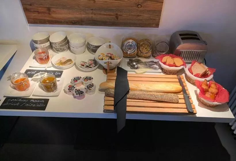 ホテル Les Mazots De La Source & Spa