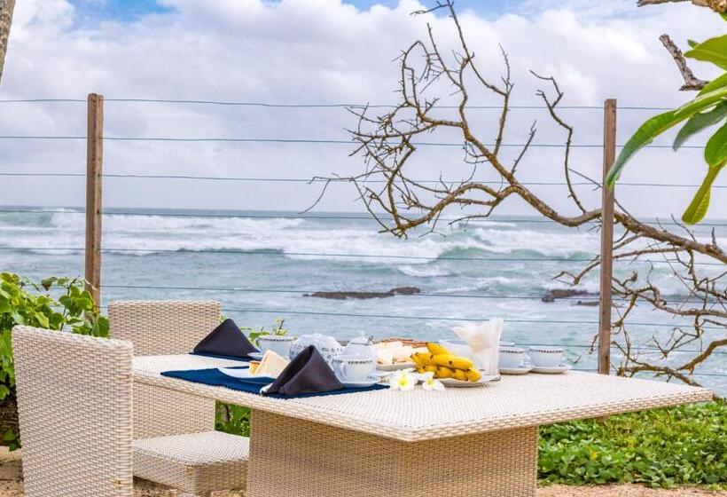 ホテル Mirissa Beach Villa