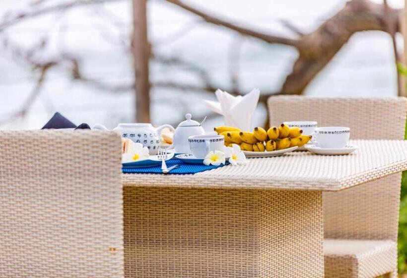 ホテル Mirissa Beach Villa