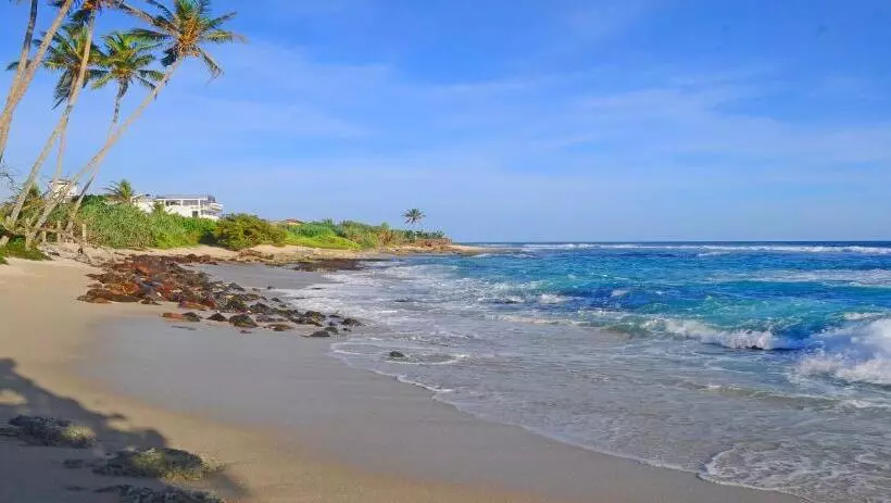 هتل Mirissa Beach Villa