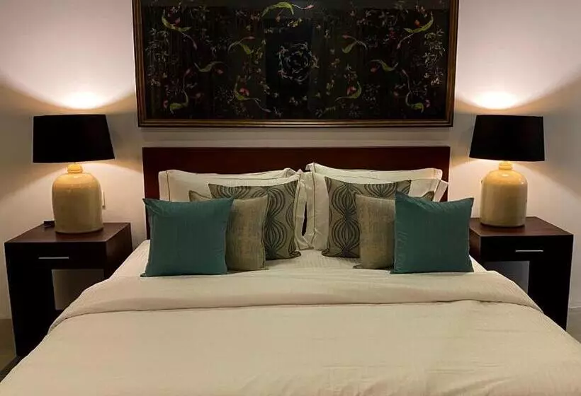 هتل Mirissa Beach Villa