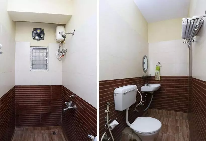 Hotelli O Pratiksha Guest House