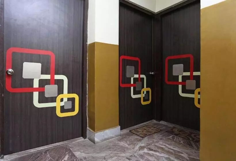 Hotelli O Pratiksha Guest House