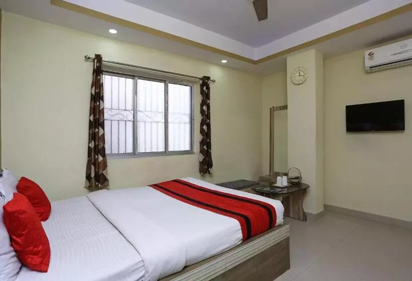 Hotelli O Pratiksha Guest House