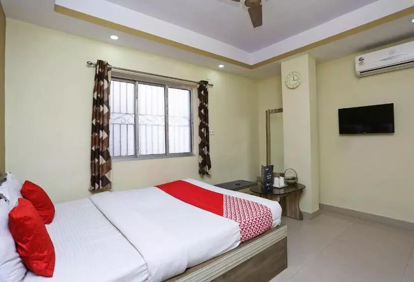 Hotelli O Pratiksha Guest House