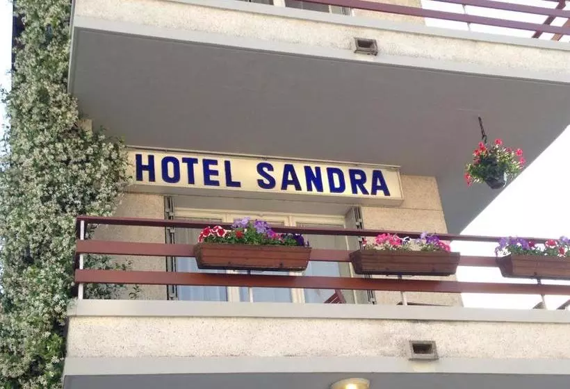 Hotelli Sandra