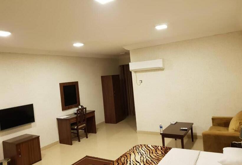 هتل Tahir Guest Palace