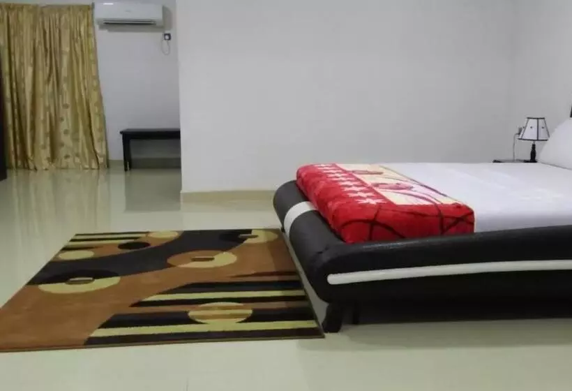 هتل Tahir Guest Palace