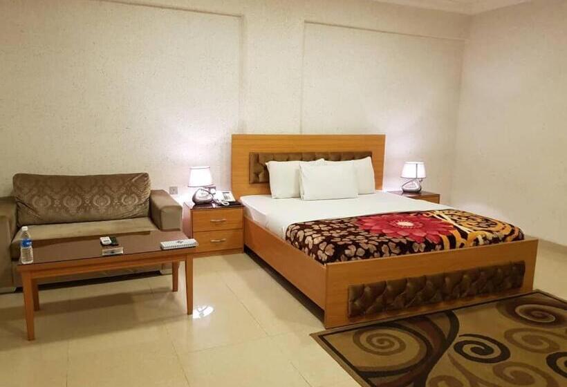 هتل Tahir Guest Palace