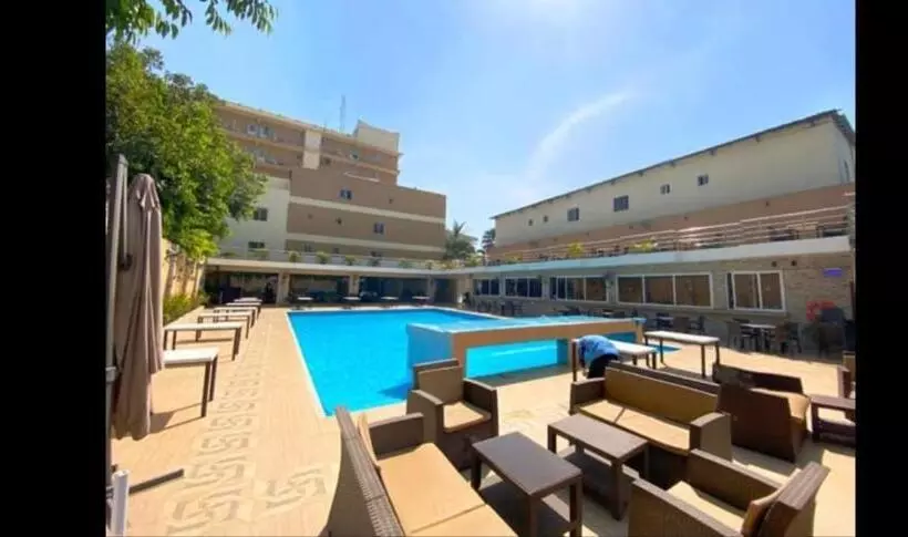 هتل Tahir Guest Palace