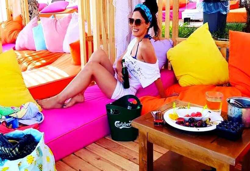 هتل Tepe Beach