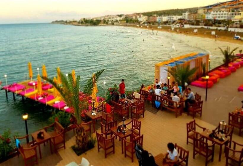 هتل Tepe Beach