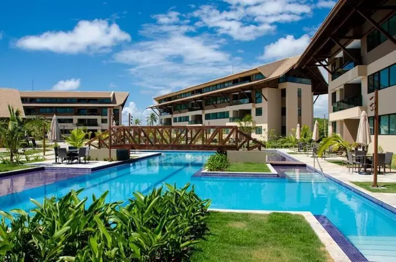 Lomakeskus Nui Supreme Beach Living