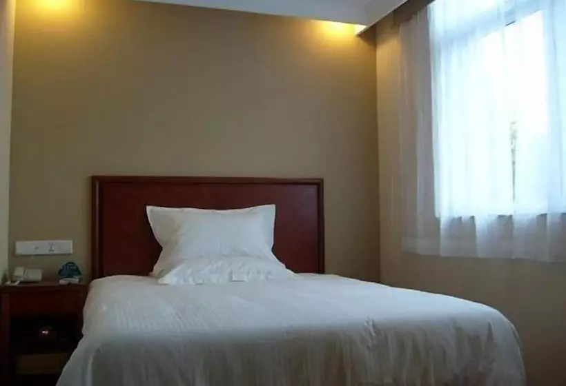 Hotelli Greentree Inn Huaian Qingpu District Huaihainan Road Express