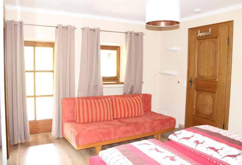 Hotelli Winklmoos Sonnenalm