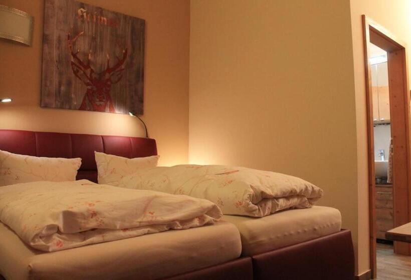 Hotelli Winklmoos Sonnenalm