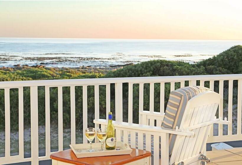 تختخواب و صبحانه Shore S Edge