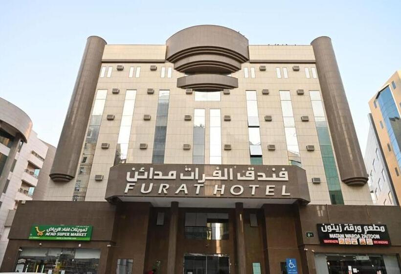 ホテル Al Furat Madayin