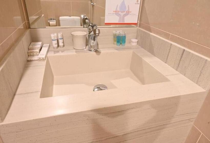 ホテル Al Furat Madayin