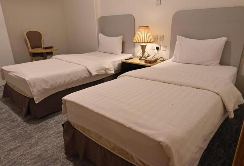 ホテル Al Furat Madayin