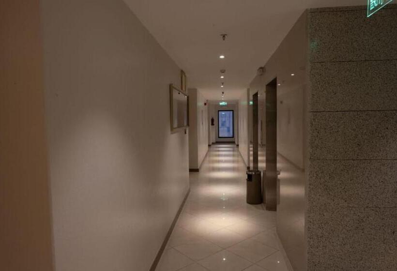 ホテル Al Furat Madayin