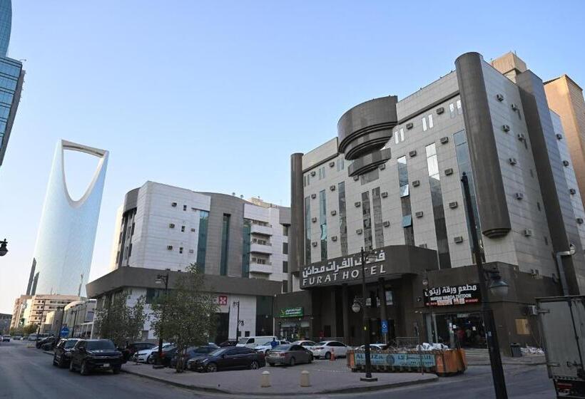 ホテル Al Furat Madayin