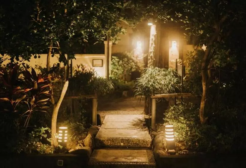 ホテル Aloka Bahari Villas