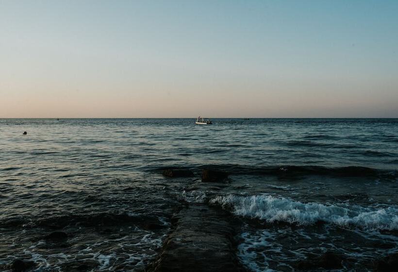 호텔 Aloka Bahari Villas