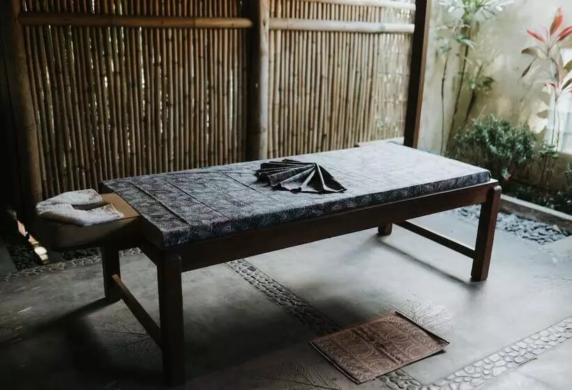 ホテル Aloka Bahari Villas