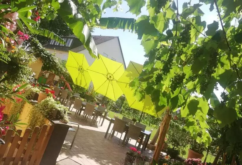 Bed And Breakfast   Rheingauer Hof