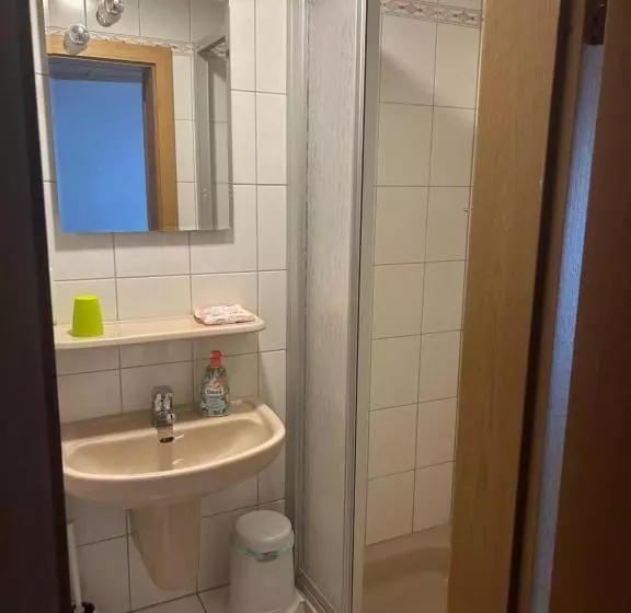 Bed And Breakfast   Rheingauer Hof