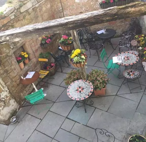 ベッドアンドブレックファースト Bertram S