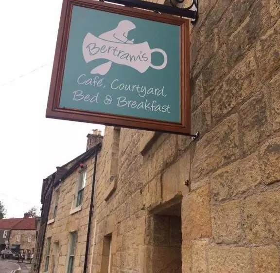 ベッドアンドブレックファースト Bertram S