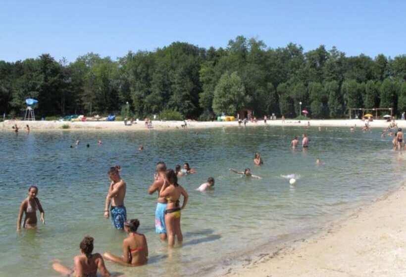 فندق A La Vielle Halle