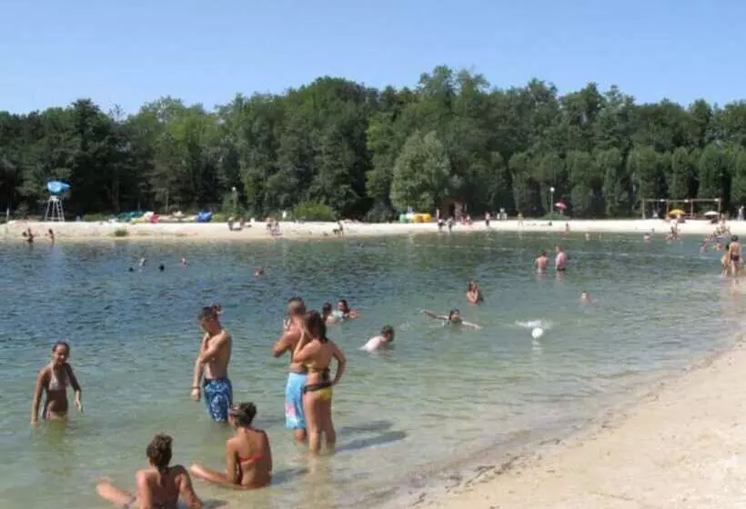 Hotelli A La Vielle Halle