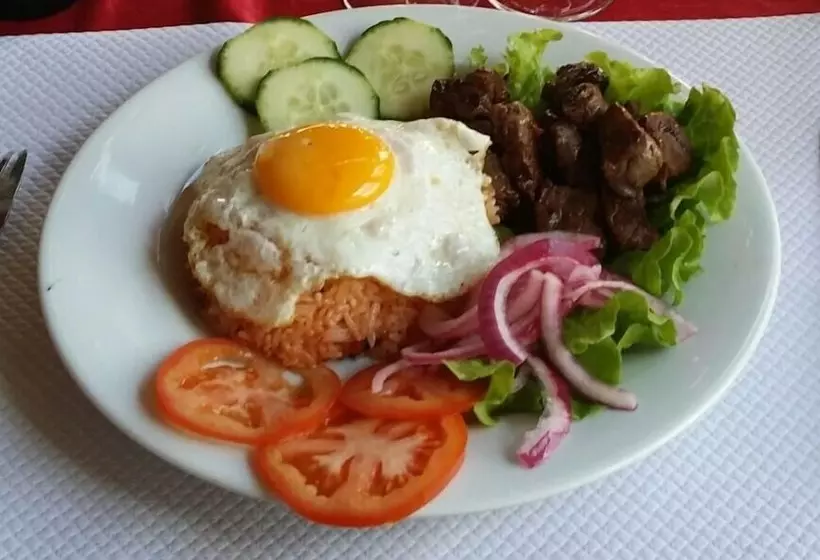 Hotelli A La Vielle Halle