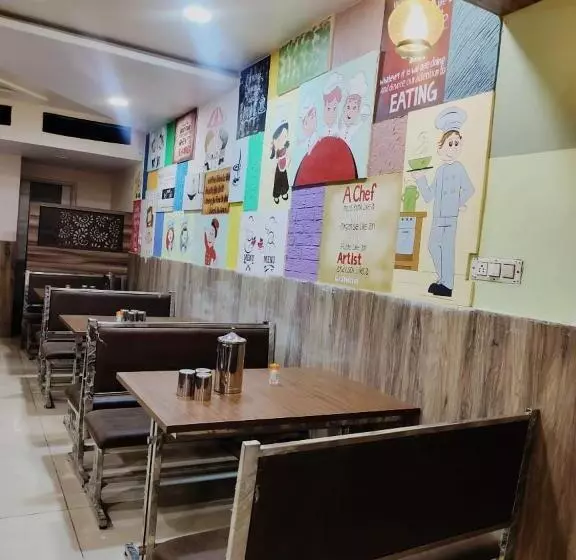 ホテル Anand Mahal