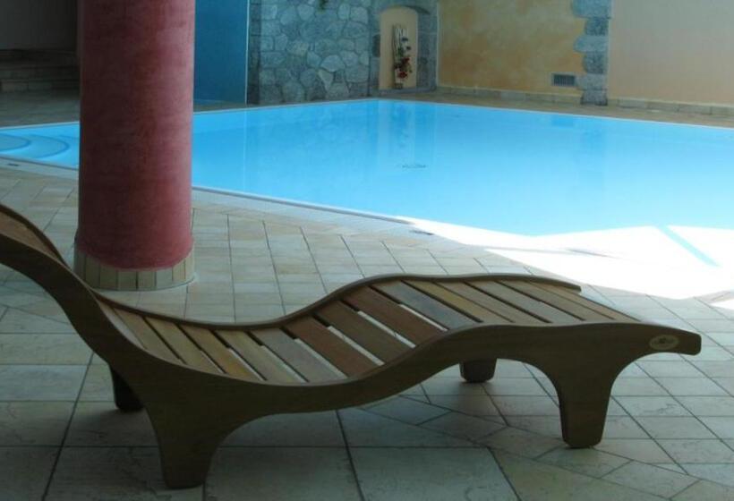 בית מלון כפרי Carrara