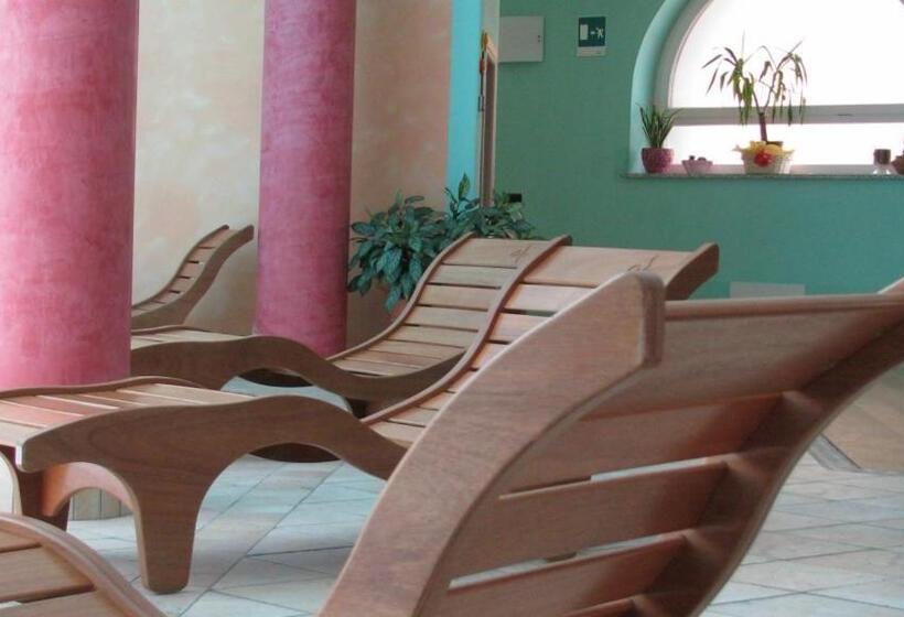 בית מלון כפרי Carrara