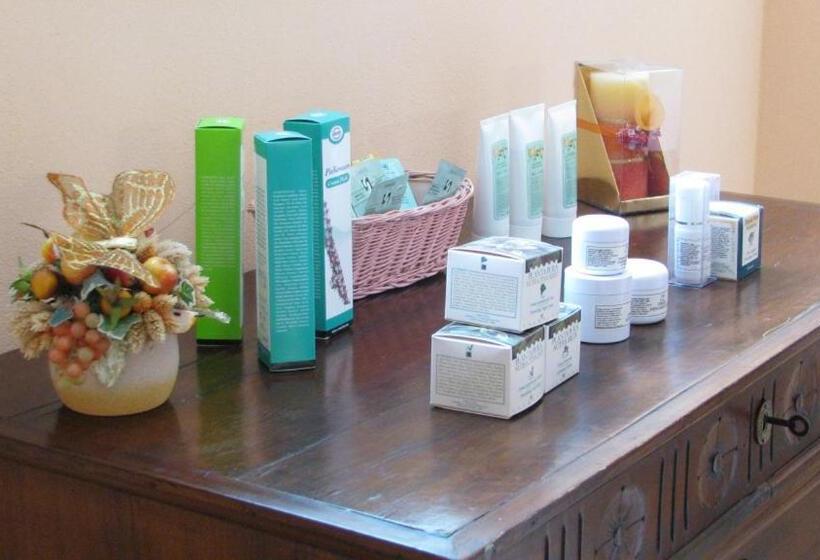 בית מלון כפרי Carrara