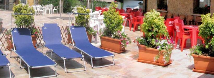 בית מלון כפרי Carrara