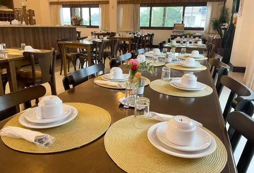 Hotelli Dolomiti Caravaggio