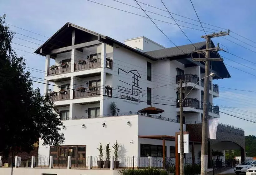Hotelli Dolomiti Caravaggio