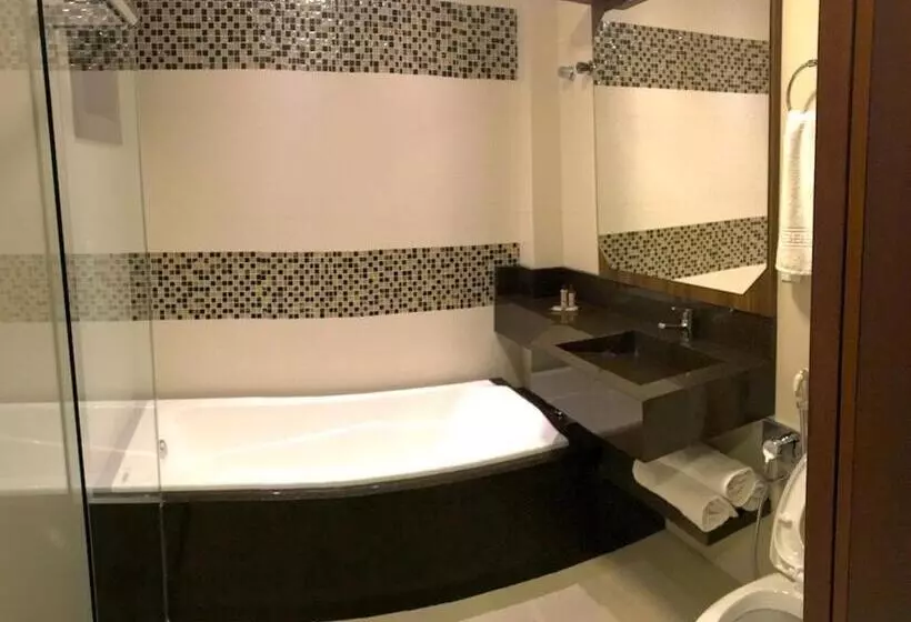 Hotelli Dolomiti Caravaggio