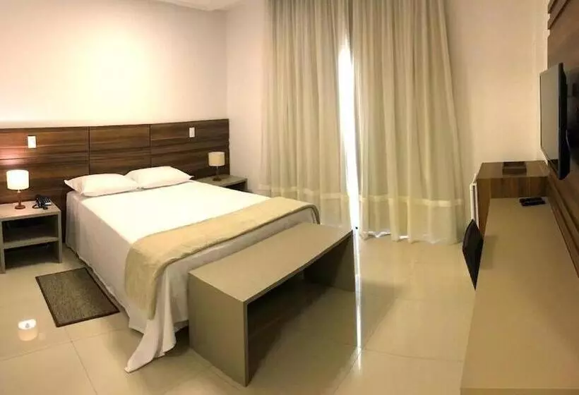 Hotelli Dolomiti Caravaggio