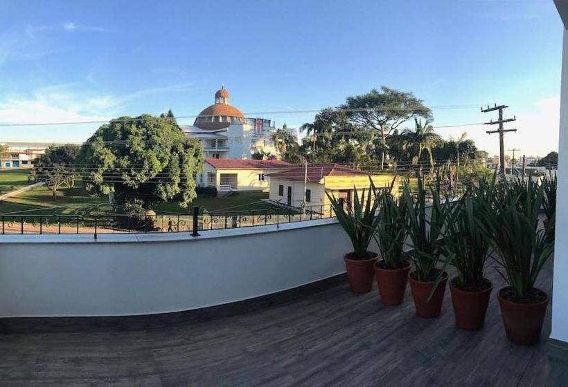 فندق Dolomiti Caravaggio