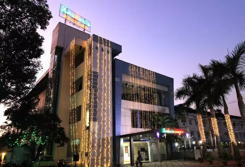 هتل Xaviers Residency