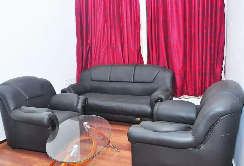 هتل Xaviers Residency